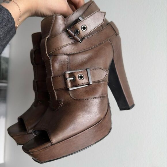 Y2k Grunge Leather brown platform heelds with open toe and buckle trim by Miss S - Picture 1 of 6